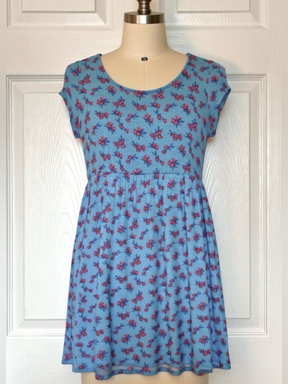 Blue Dress w Pink Flower Print - Bow Back Detail - Spring/Summer - Sz Med